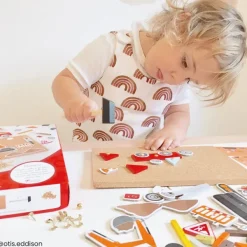 Bigjigs Toys Deluxe Pin-a-shape - Construction
