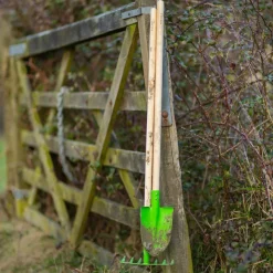Bigjigs Toys Long Handled Shovel