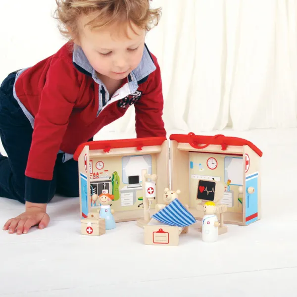 Bigjigs Toys Mini Hospital Playset