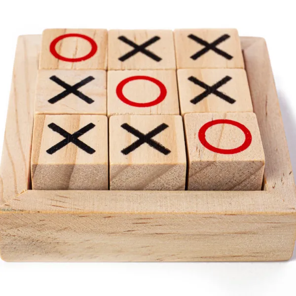 Bigjigs Toys Mini Noughts and Crosses