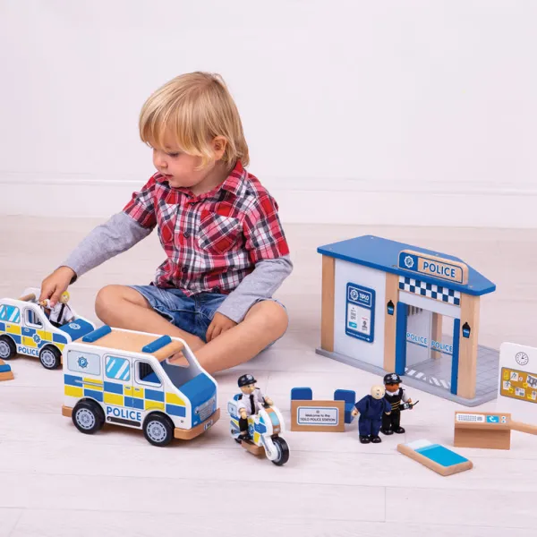 Tidlo Police Van
